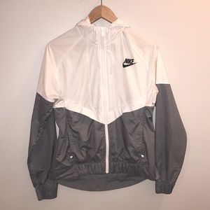 Nike windbreaker